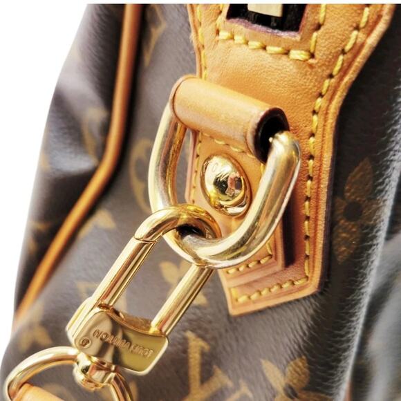 Louis Vuitton Retiro PM bag - Picture 6 of 13